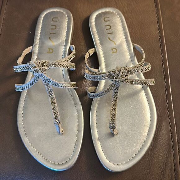 Womens Unisa Gold Strappy Sandal size 9 - Picture 1 of 4